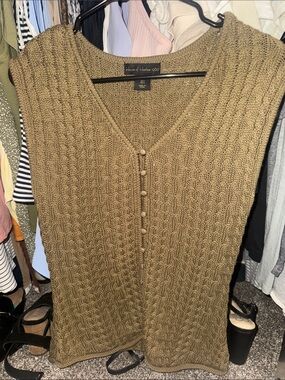 House of Harlow 1960 Olive-Green Textured Knit Button Vest